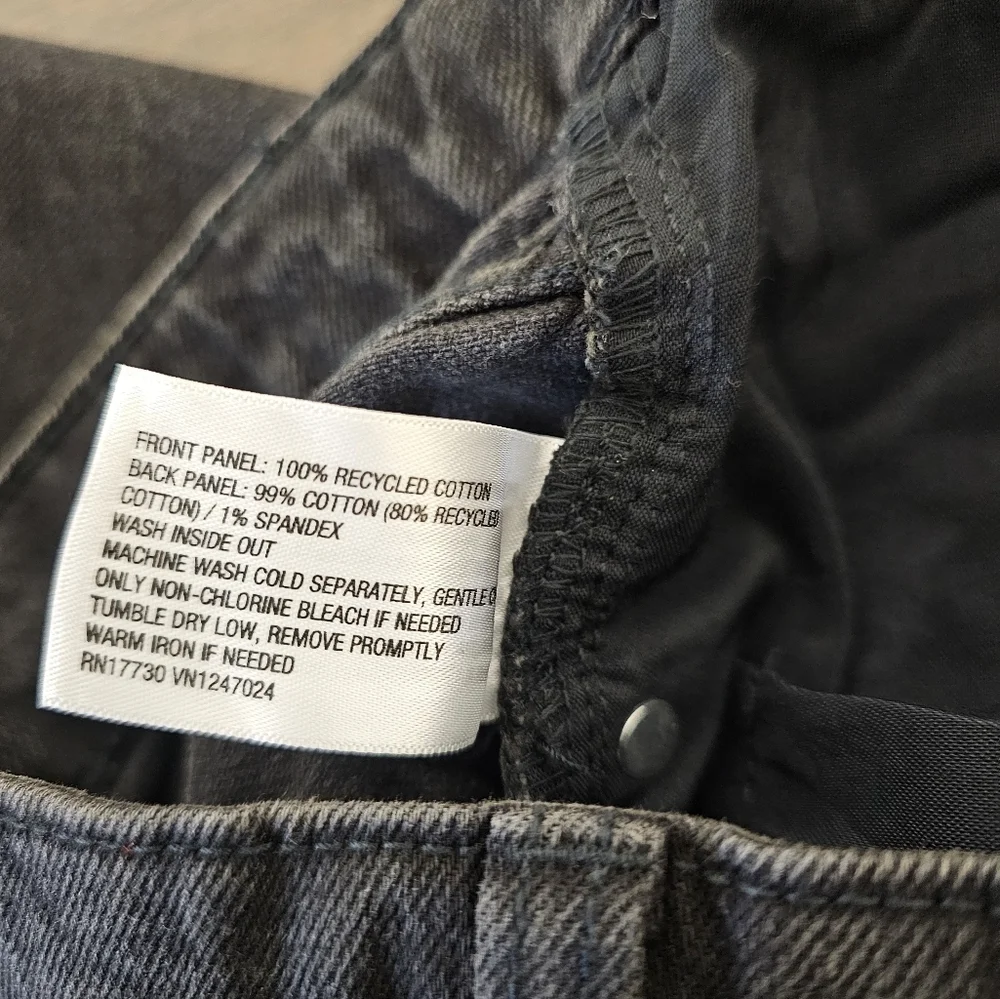 Wild Fable Mid Rise 90s Relaxed Straight Easy Rigid 31" Inseam - Picture 2 of 6